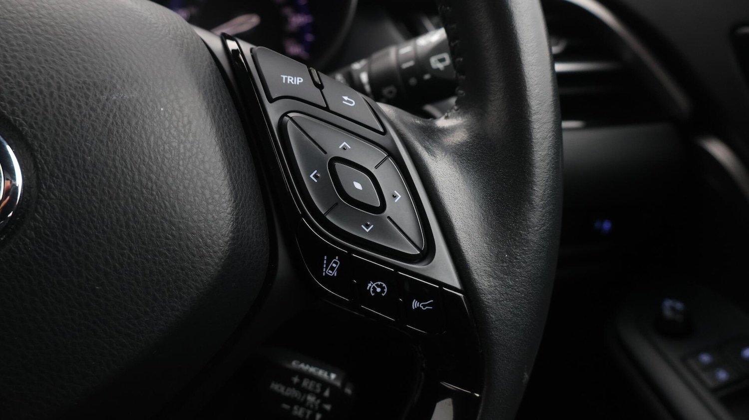 Used Toyota C-HR 2022 for sale - 76633074: Photo 25