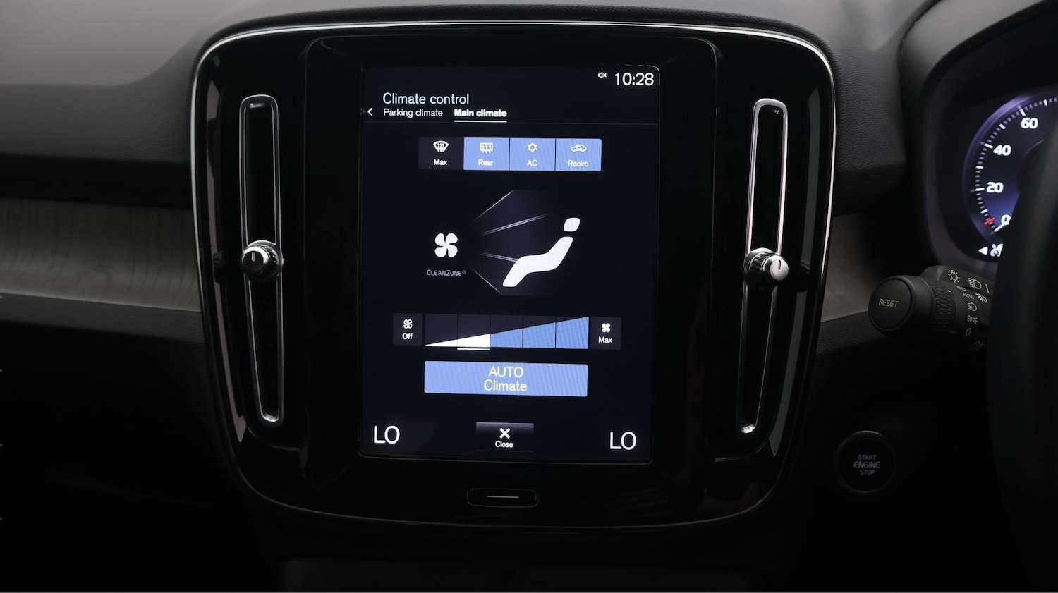 Used Volvo XC40 2021 for sale - 77342483: Photo 12