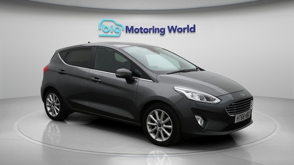 Used Ford Fiesta 2018 for sale - 76215629: Photo 2