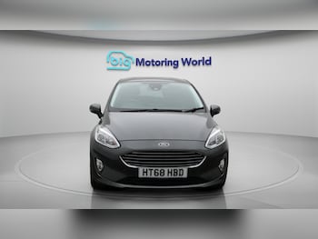 Used Ford Fiesta 2018 for sale - 76215629: Photo 3