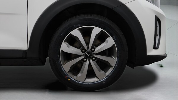 Used Kia Stonic 2021 for sale - 76159225: Photo 12