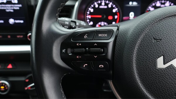 Used Kia Stonic 2021 for sale - 76159225: Photo 17