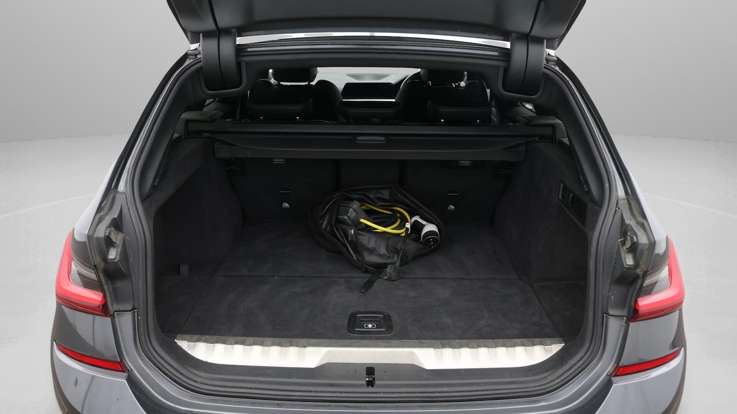 Used BMW 3 Series 2021 for sale - 76283020: Photo 18