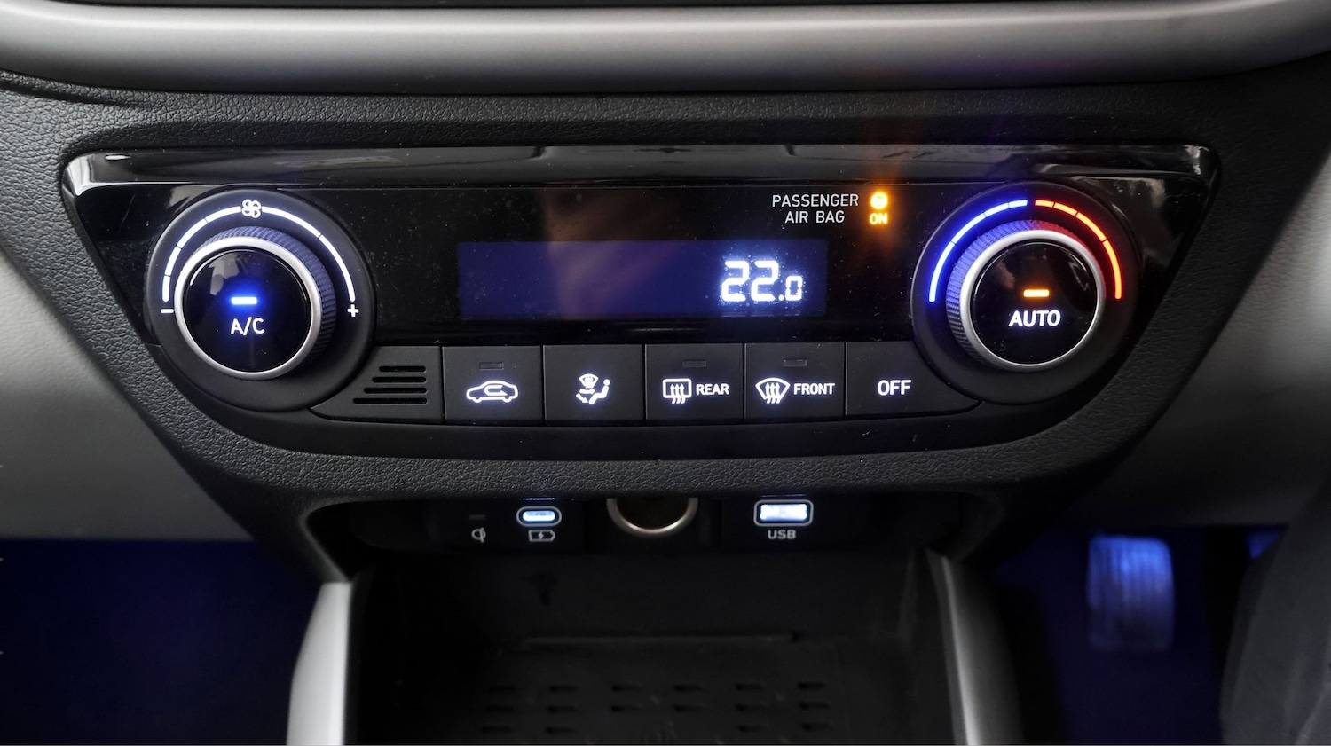 Used Hyundai i10 2024 for sale - 77934851: Photo 11