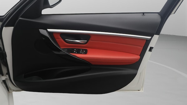 Used BMW 3 Series 2017 for sale - 76227982: Photo 16