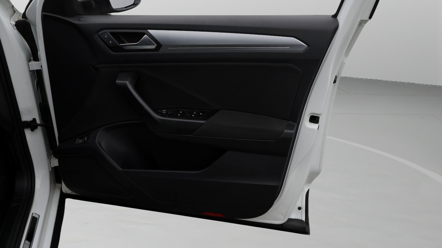 Used Volkswagen T-Roc 2021 for sale - 77610316: Photo 15