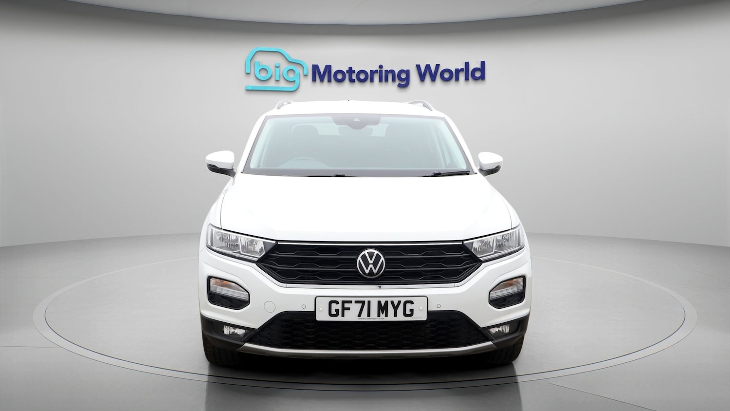 Used Volkswagen T-Roc 2021 for sale - 77610316: Photo 2