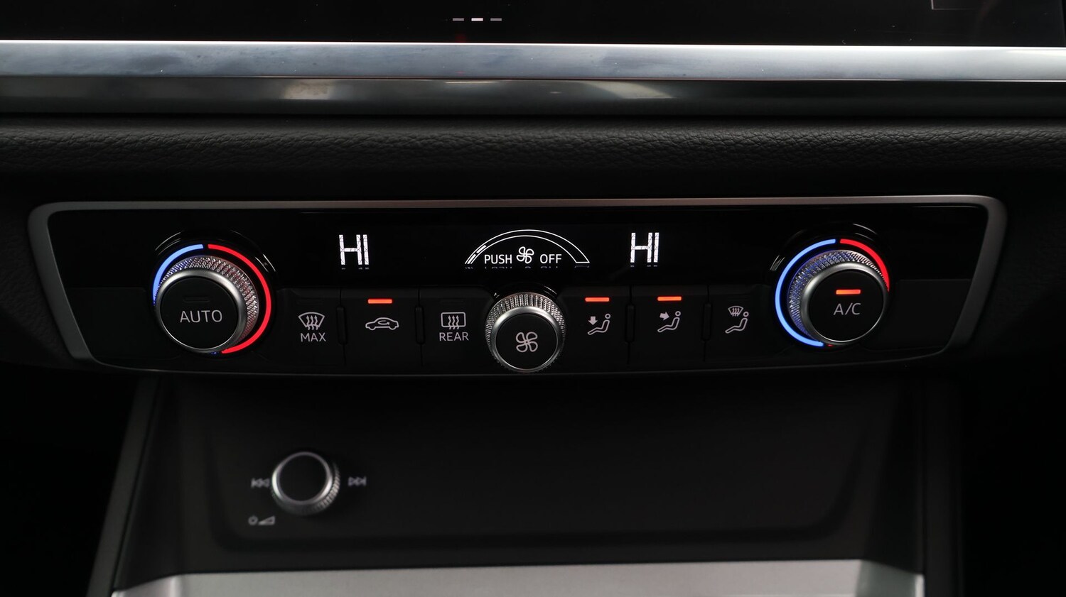 Used Audi Q3 2023 for sale - 77618745: Photo 12