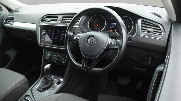 Used Volkswagen Tiguan 2019 for sale - 76215503: Photo 10