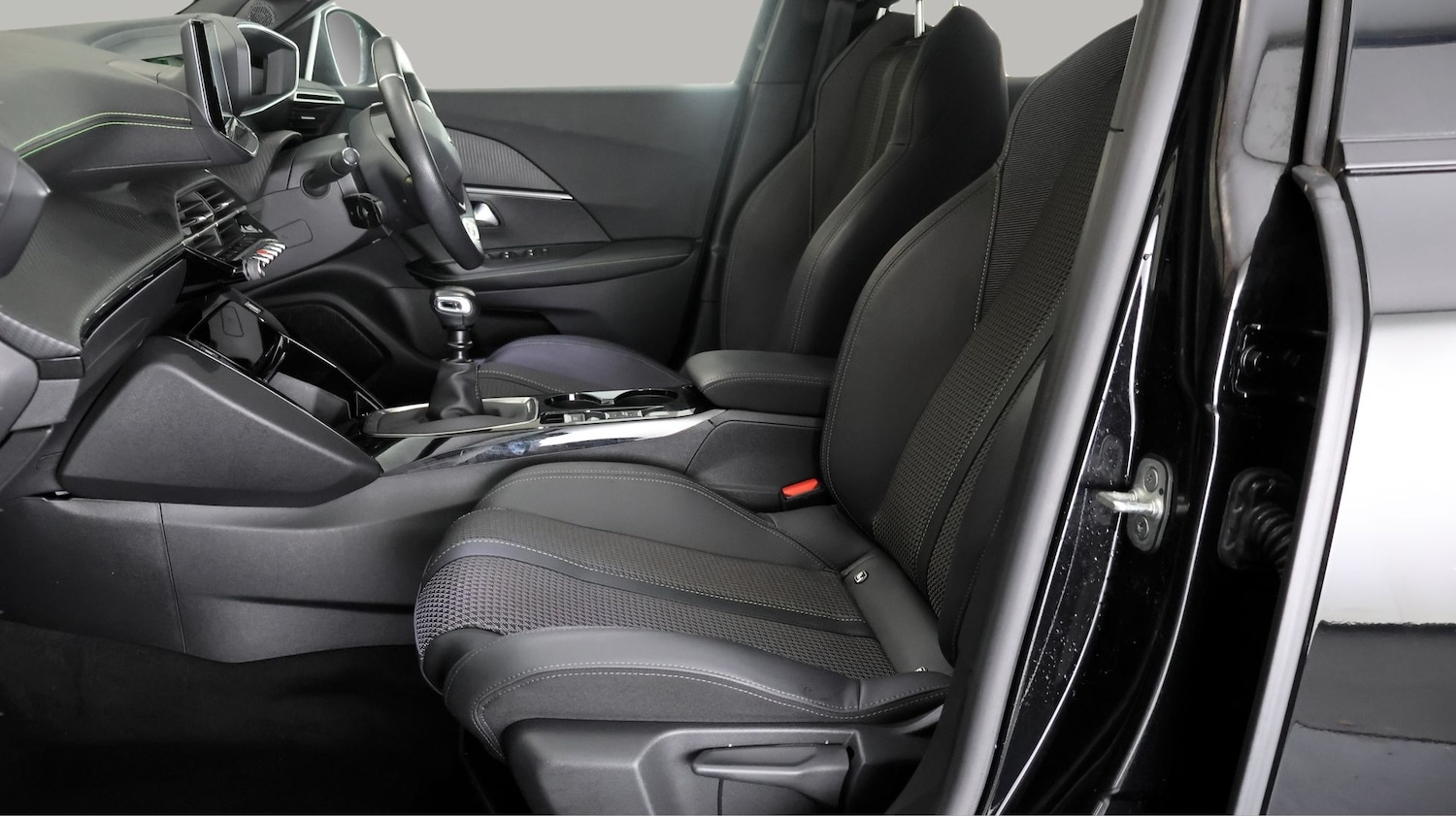 Used Peugeot 2008 2022 for sale - 78042178: Photo 13