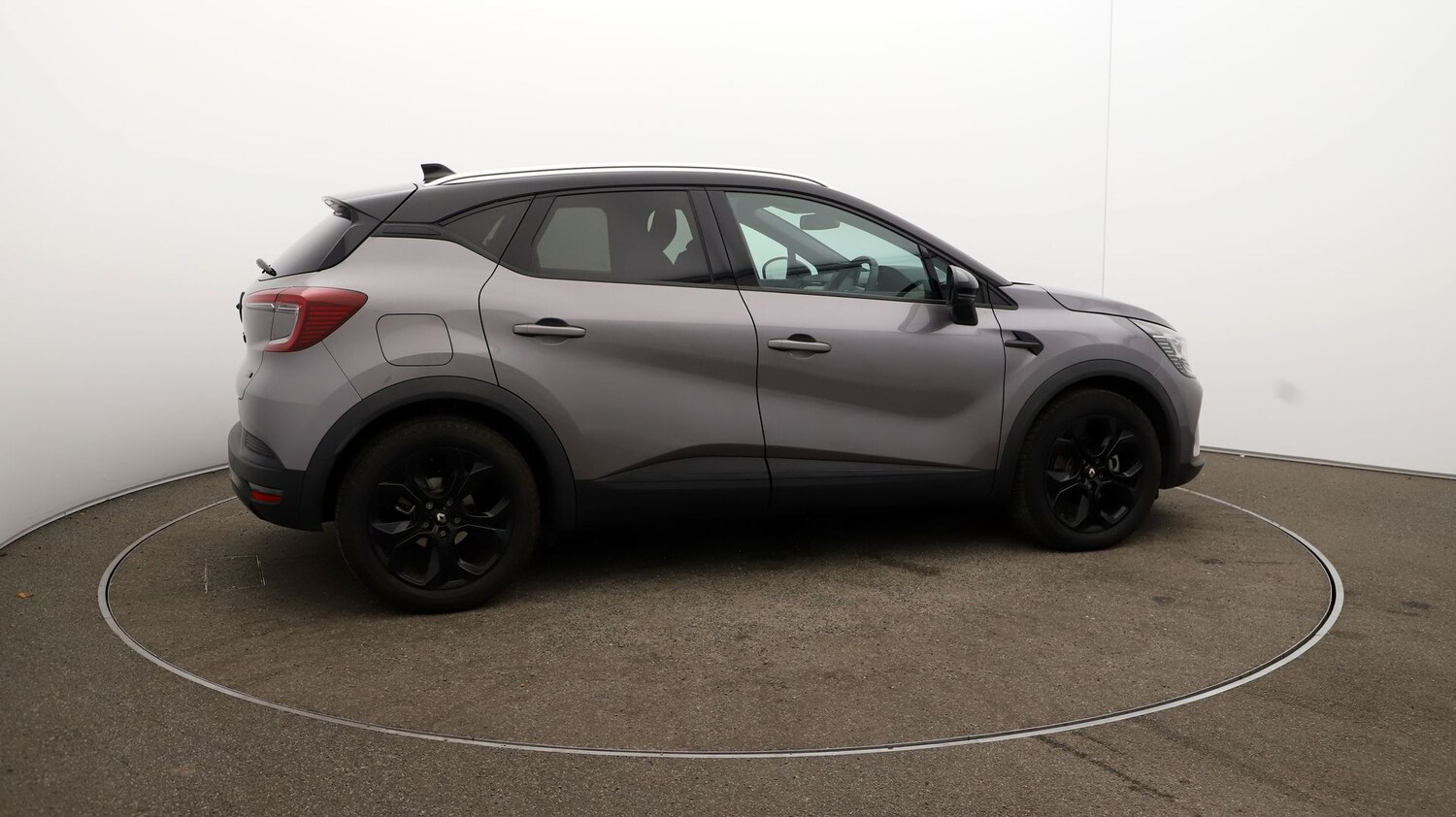 Used Renault Captur for sale - 76809562: Photo 42