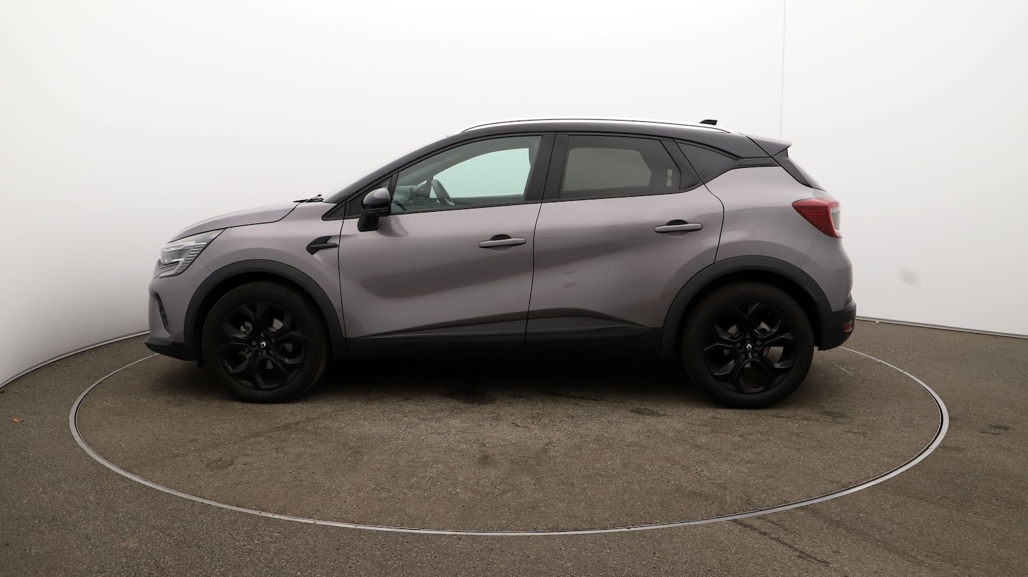 Used Renault Captur for sale - 76809562: Photo 55