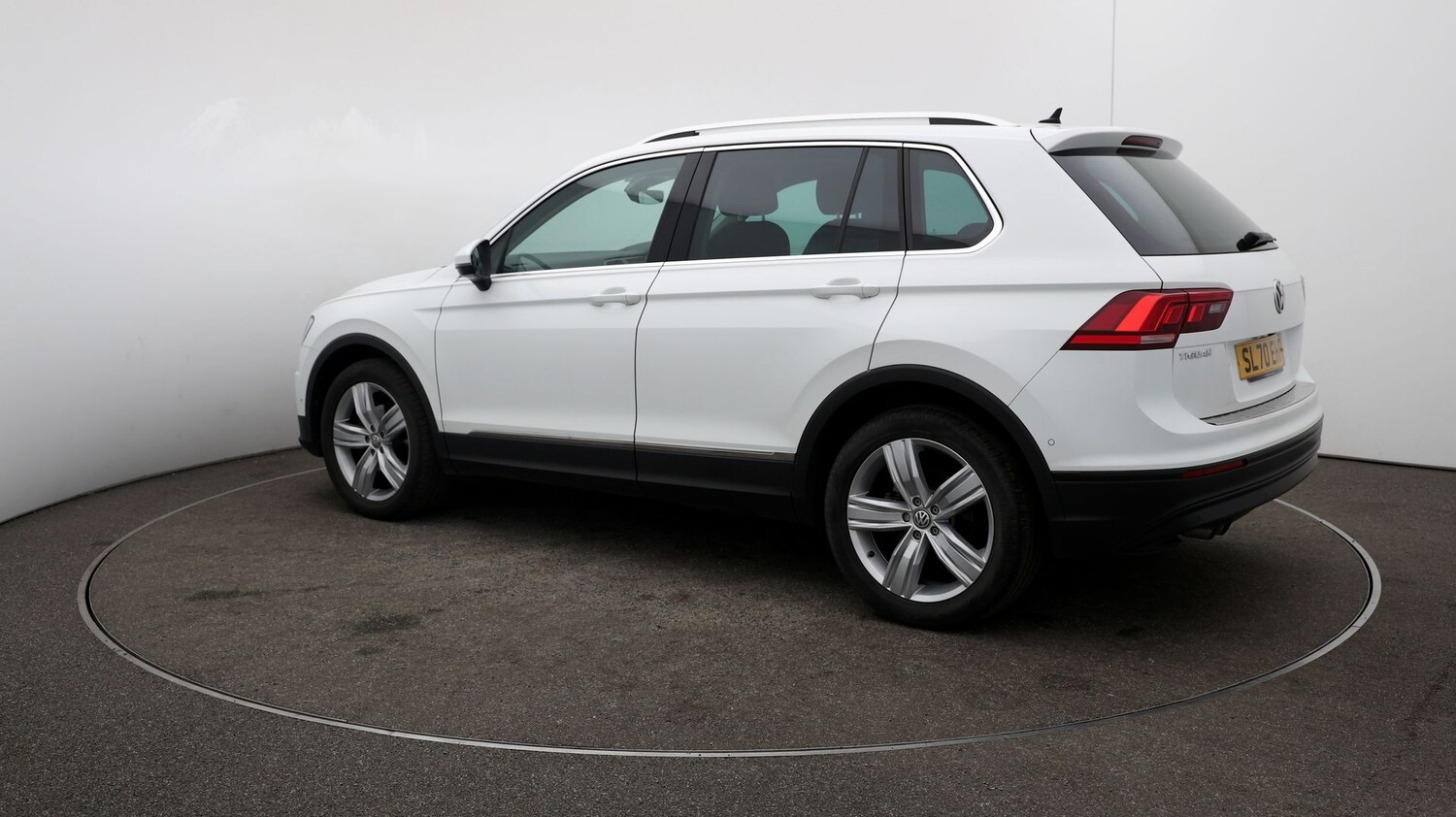 Used Volkswagen Tiguan for sale - 76809930: Photo 26
