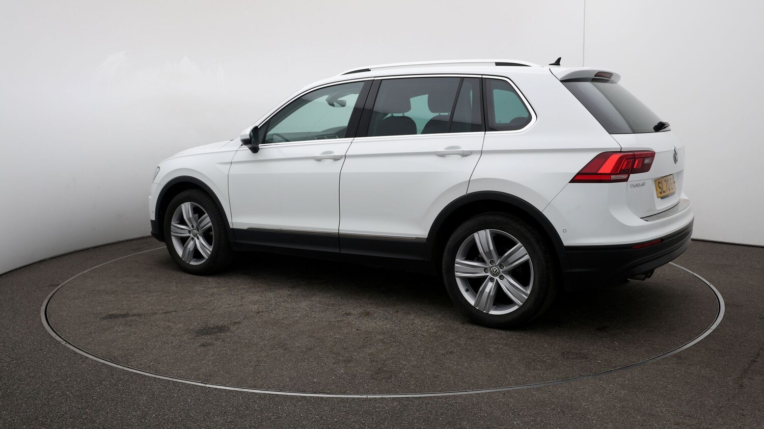 Used Volkswagen Tiguan for sale - 76809930: Photo 27