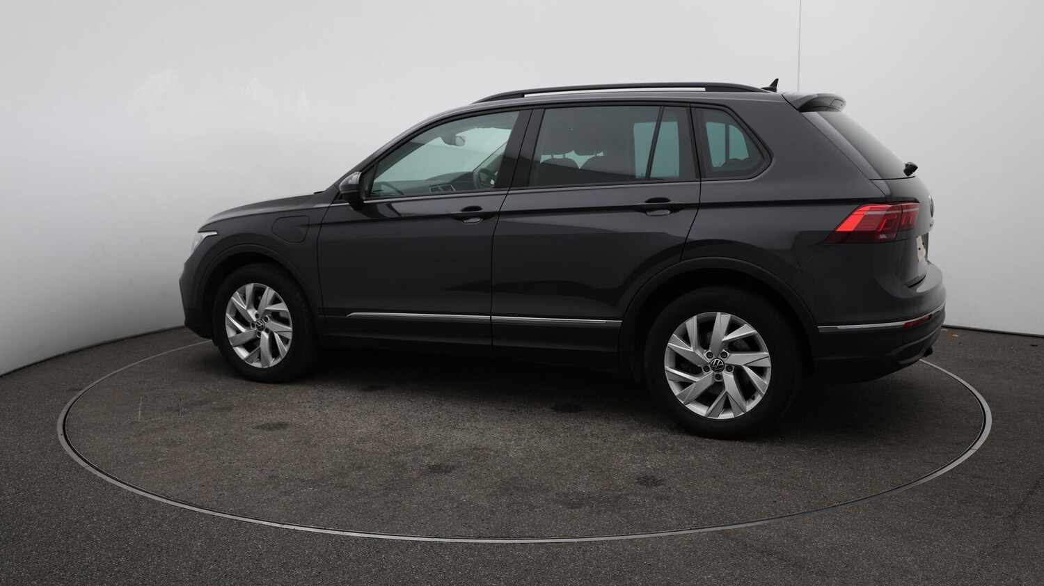 Used Volkswagen Tiguan 2022 for sale - 76084538: Photo 48