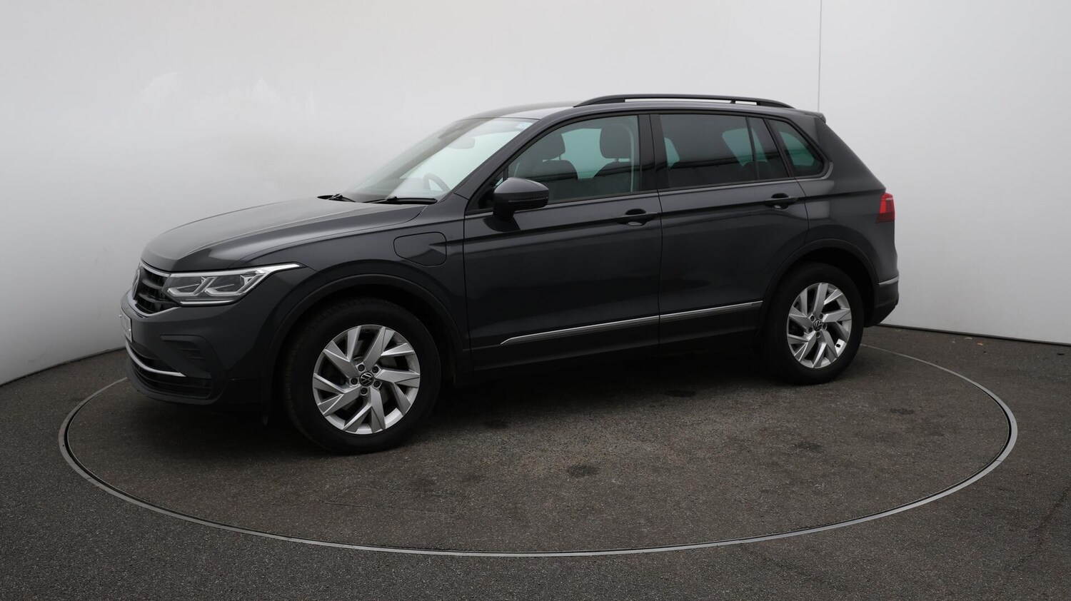 Used Volkswagen Tiguan 2022 for sale - 76084538: Photo 63