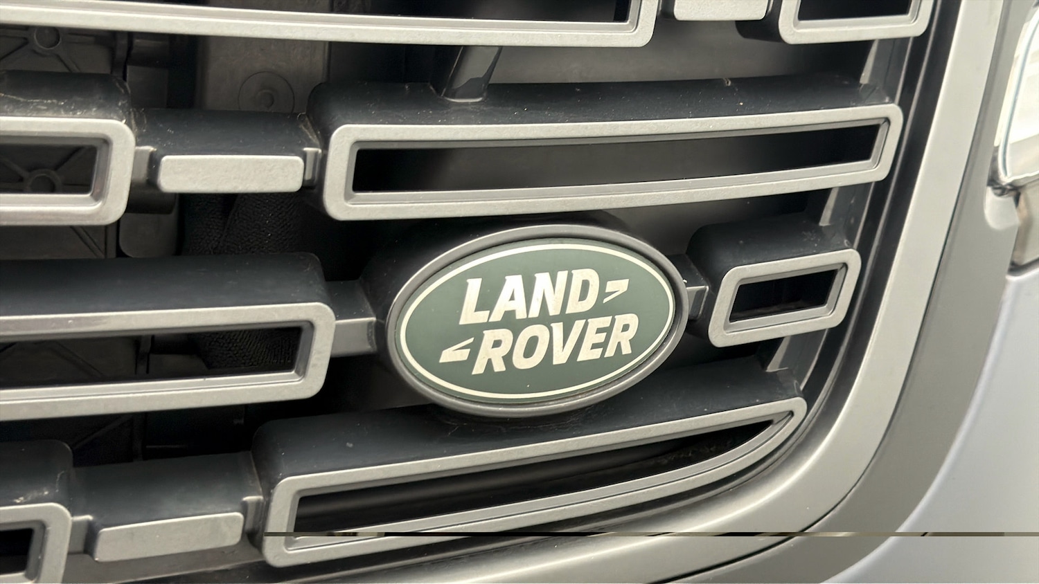 Used Land Rover Range Rover Velar 2024 for sale - 78053724: Photo 22