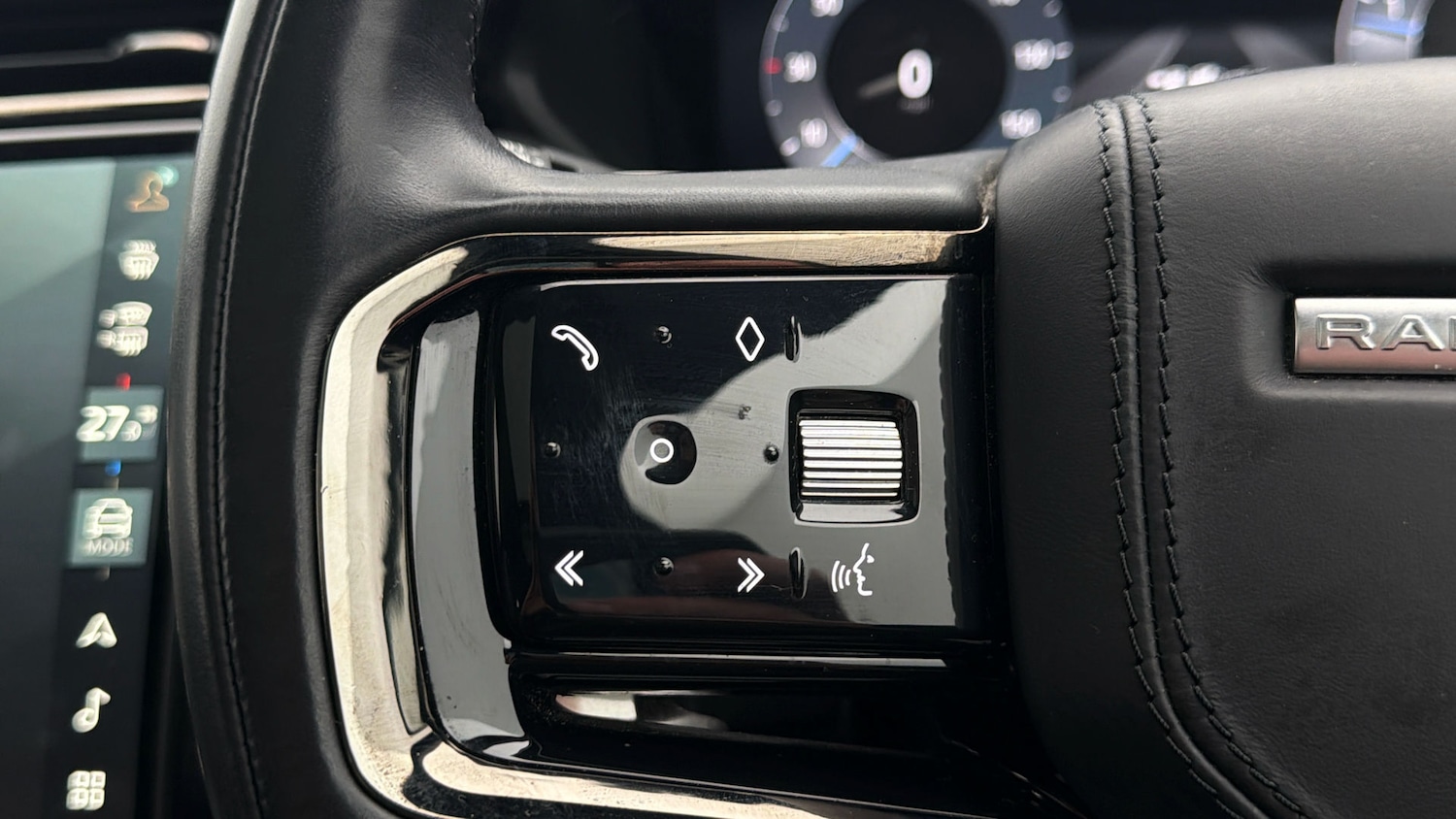 Used Land Rover Range Rover Velar 2024 for sale - 78053724: Photo 23