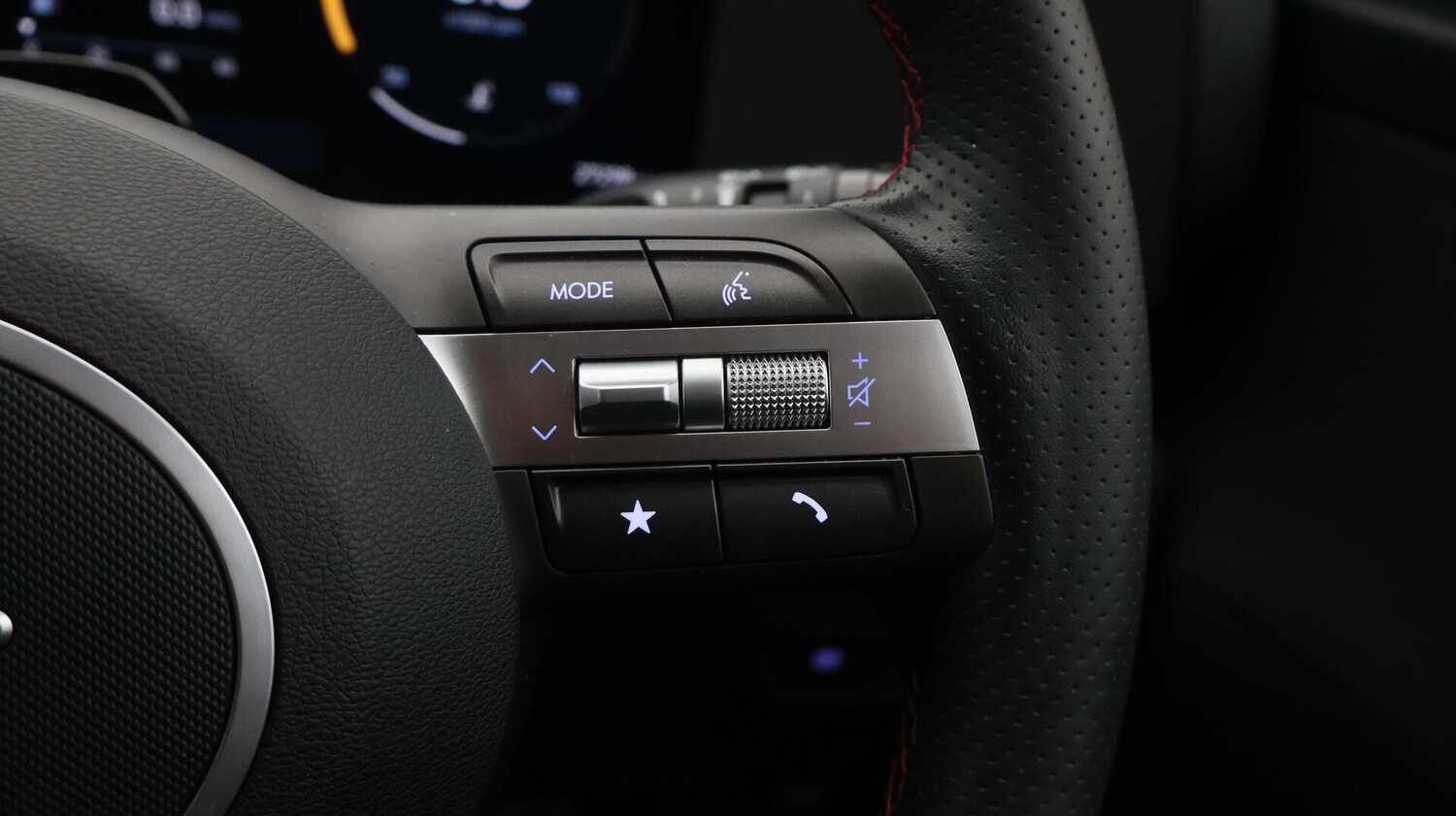 Used Hyundai KONA 2023 for sale - 76380824: Photo 24