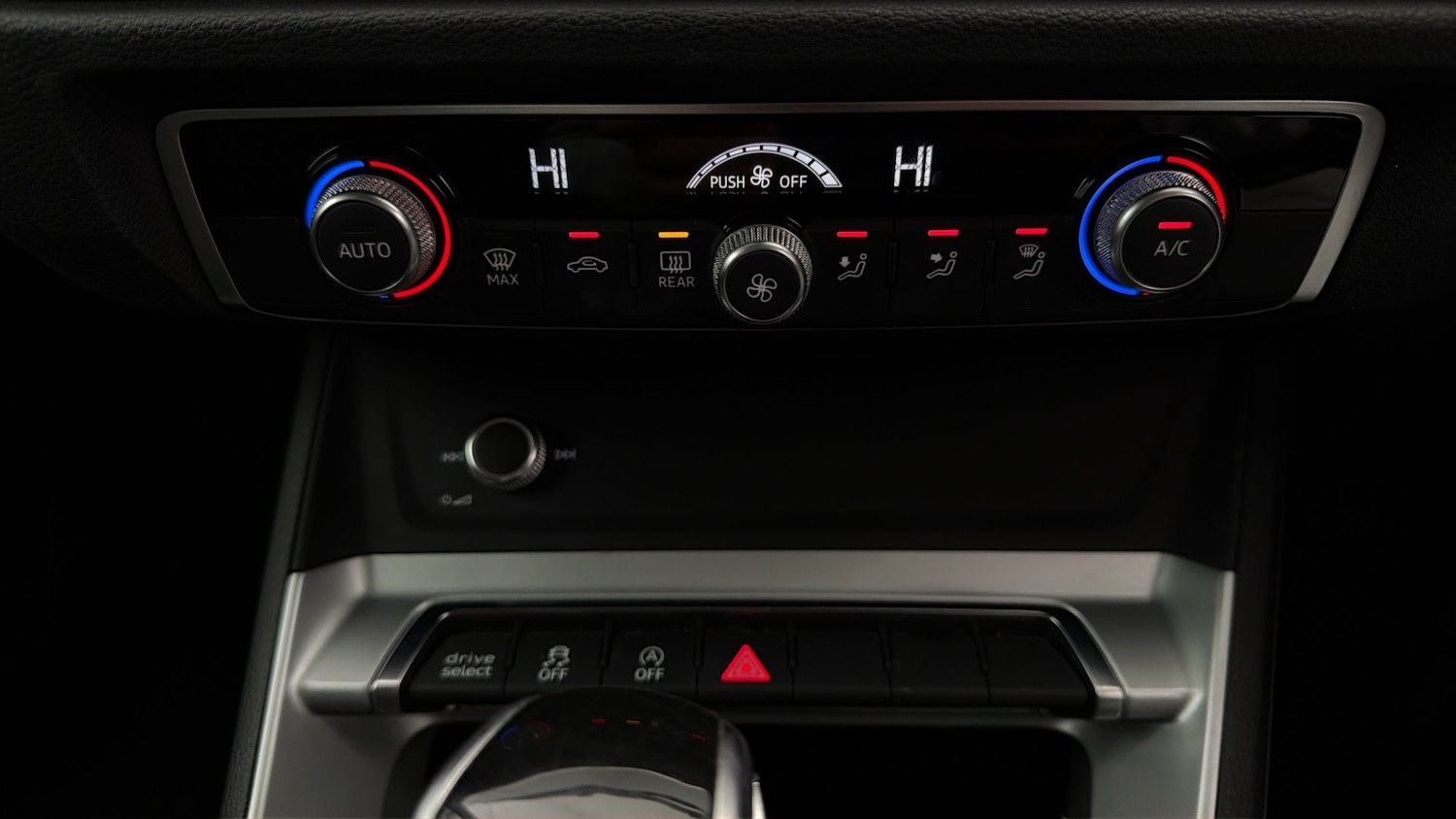 Used Audi Q3 2019 for sale - 78053711: Photo 11