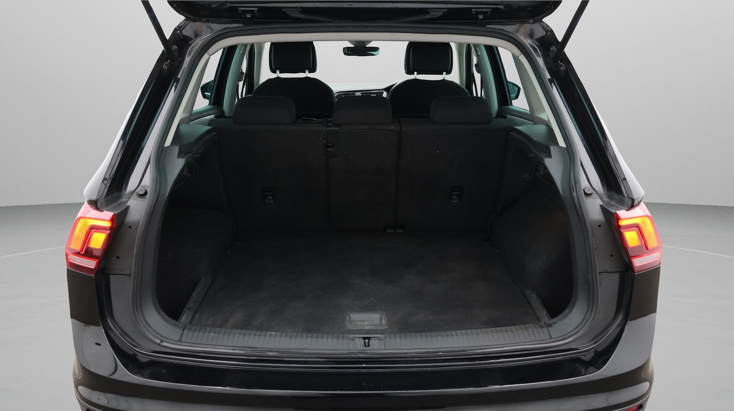Used Volkswagen Tiguan 2018 for sale - 76121734: Photo 18