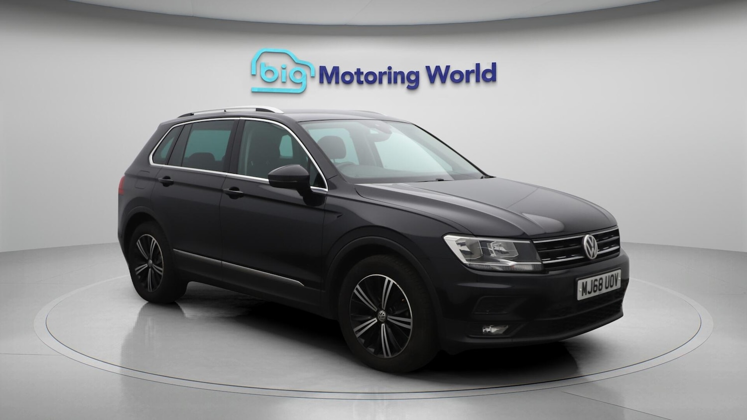 Used Volkswagen Tiguan 2018 for sale - 76121734: Photo 2