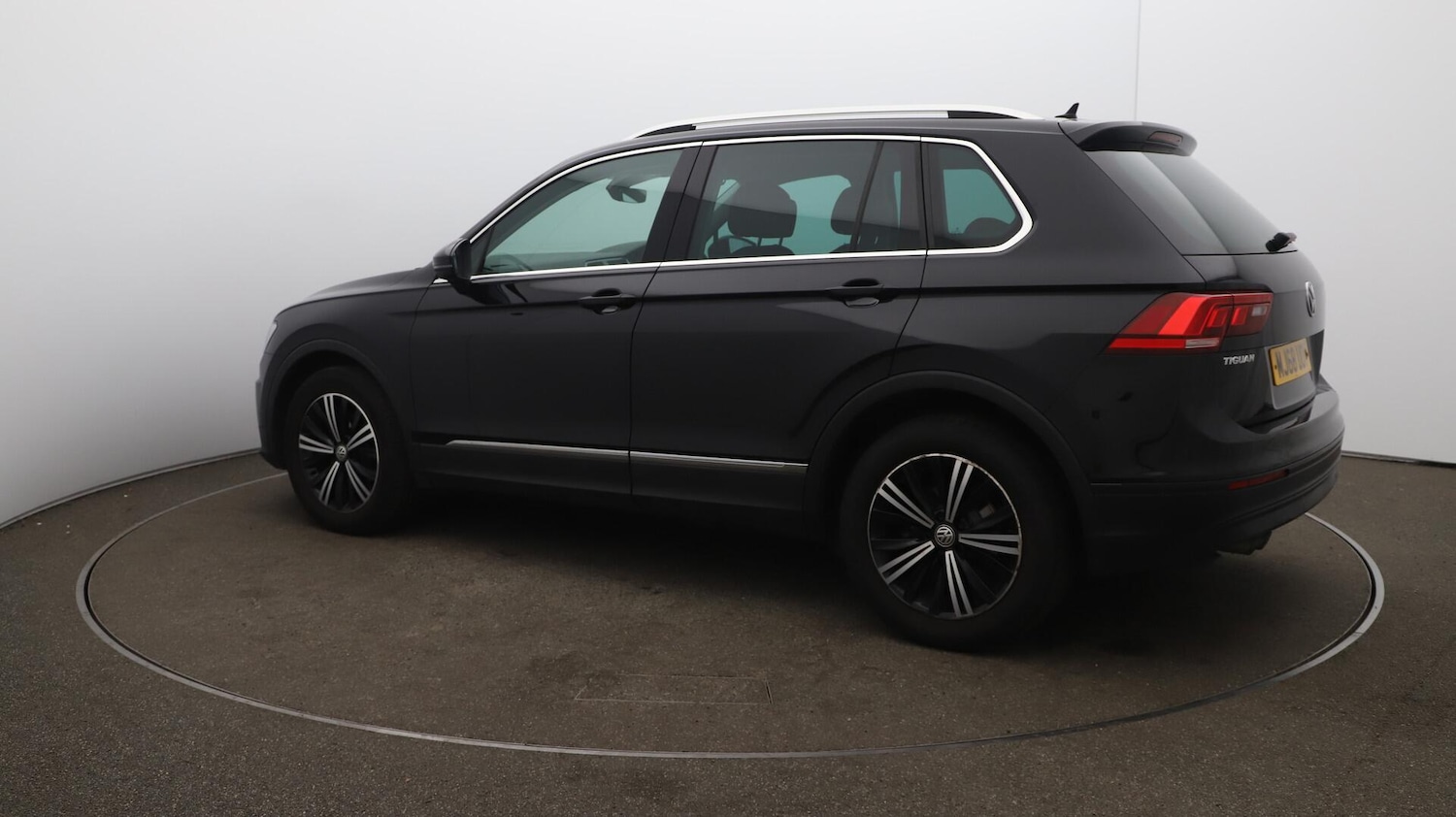 Used Volkswagen Tiguan 2018 for sale - 76121734: Photo 37