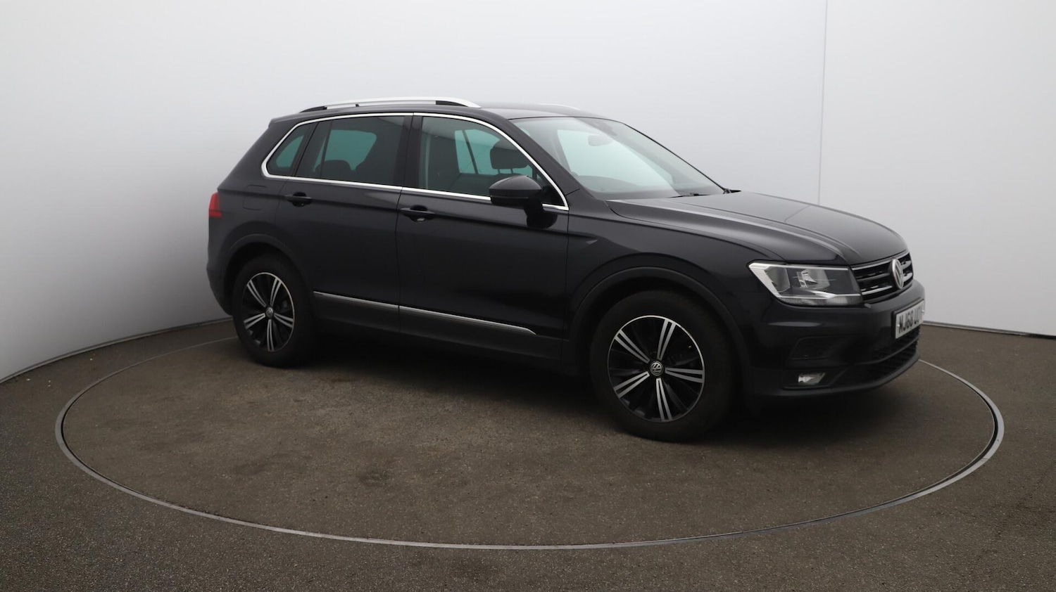 Used Volkswagen Tiguan 2018 for sale - 76121734: Photo 46
