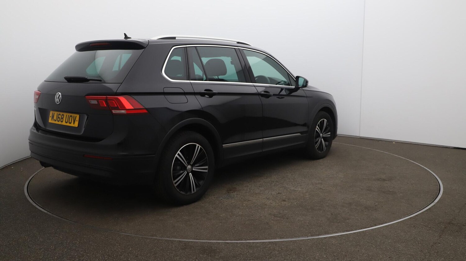 Used Volkswagen Tiguan 2018 for sale - 76121734: Photo 55