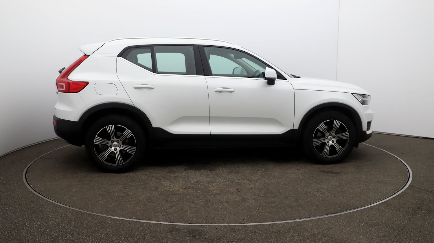 Used Volvo XC40 2021 for sale - 76809833: Photo 41