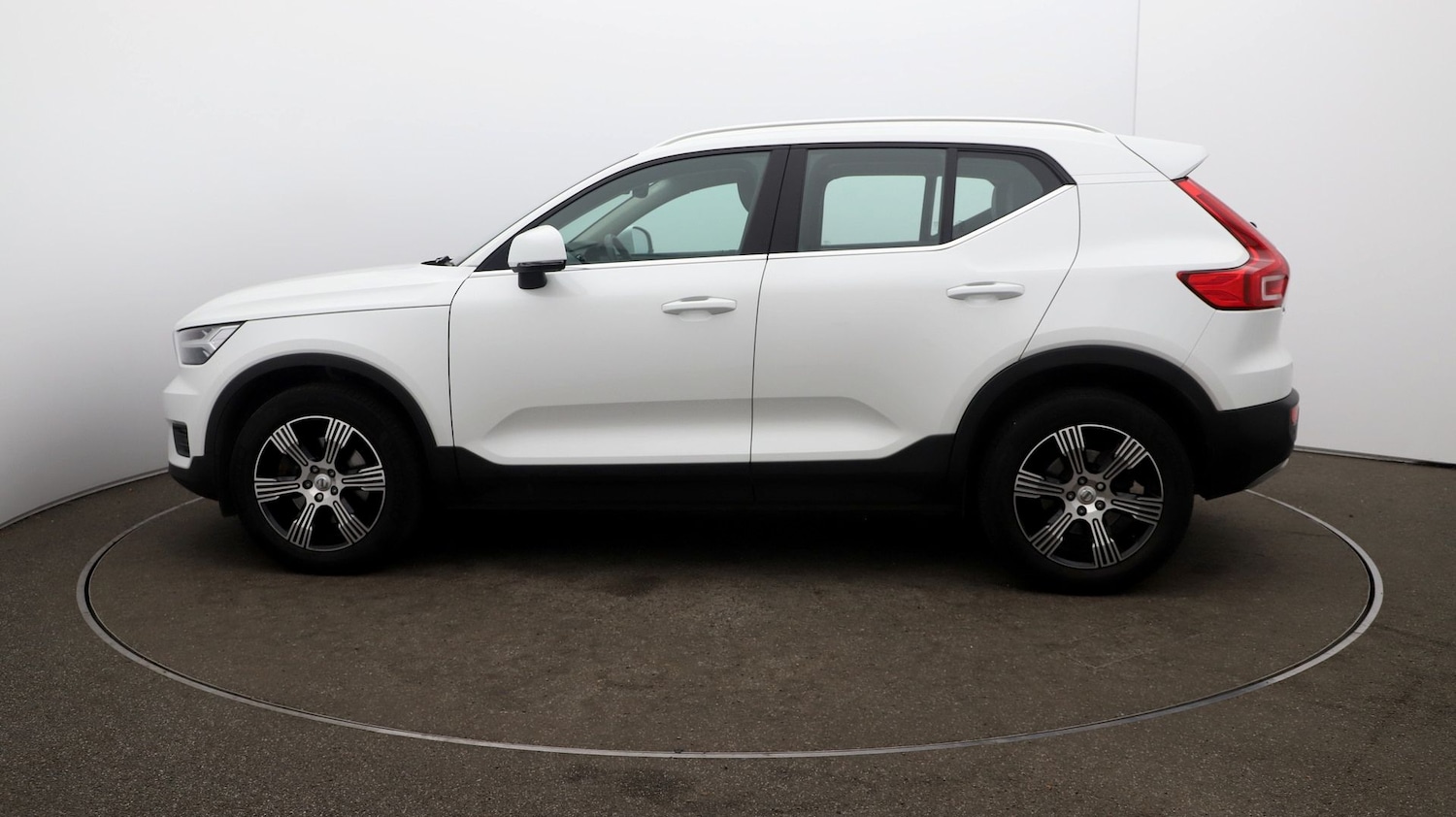 Used Volvo XC40 2021 for sale - 76809833: Photo 55