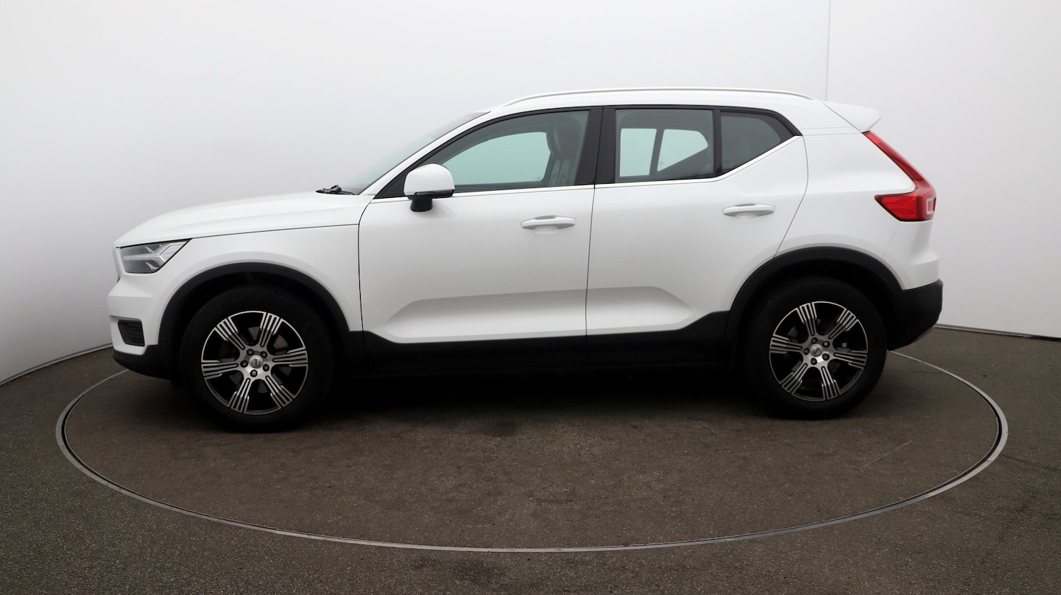 Used Volvo XC40 2021 for sale - 76809833: Photo 56