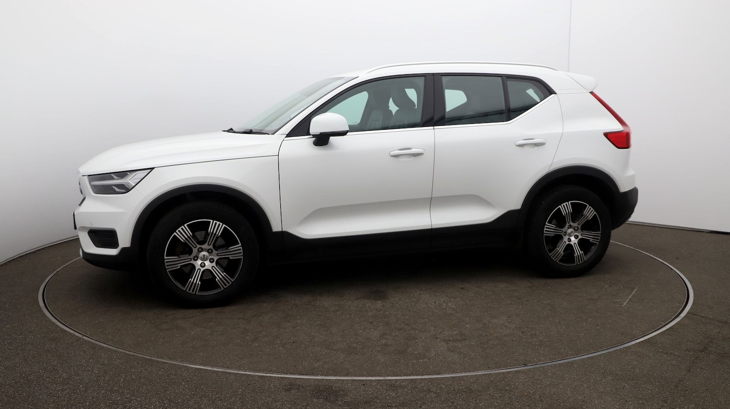 Used Volvo XC40 2021 for sale - 76809833: Photo 57