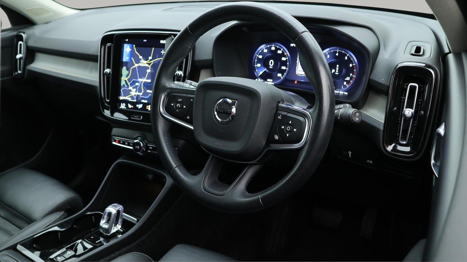 Used Volvo XC40 2021 for sale - 76109337: Photo 10