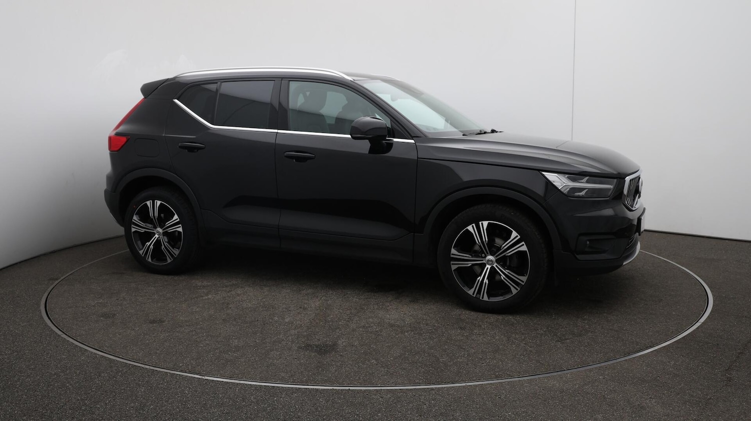 Used Volvo XC40 2021 for sale - 76109337: Photo 46