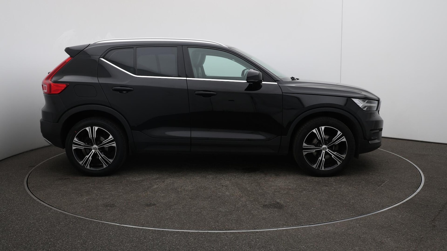 Used Volvo XC40 2021 for sale - 76109337: Photo 49