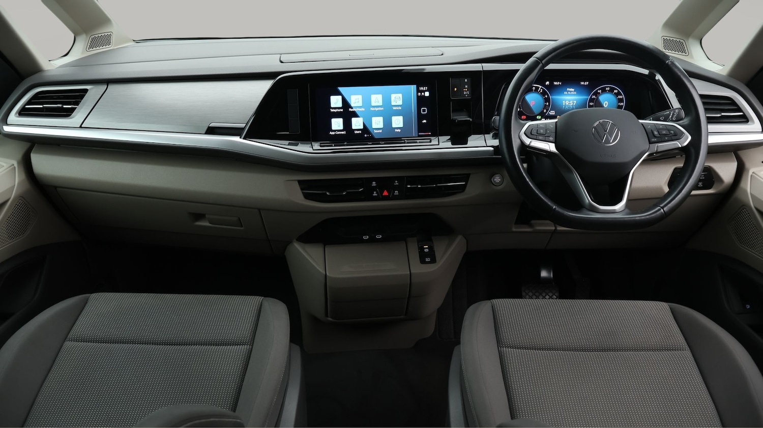 Used Volkswagen Multivan 2023 for sale - 77270838: Photo 13