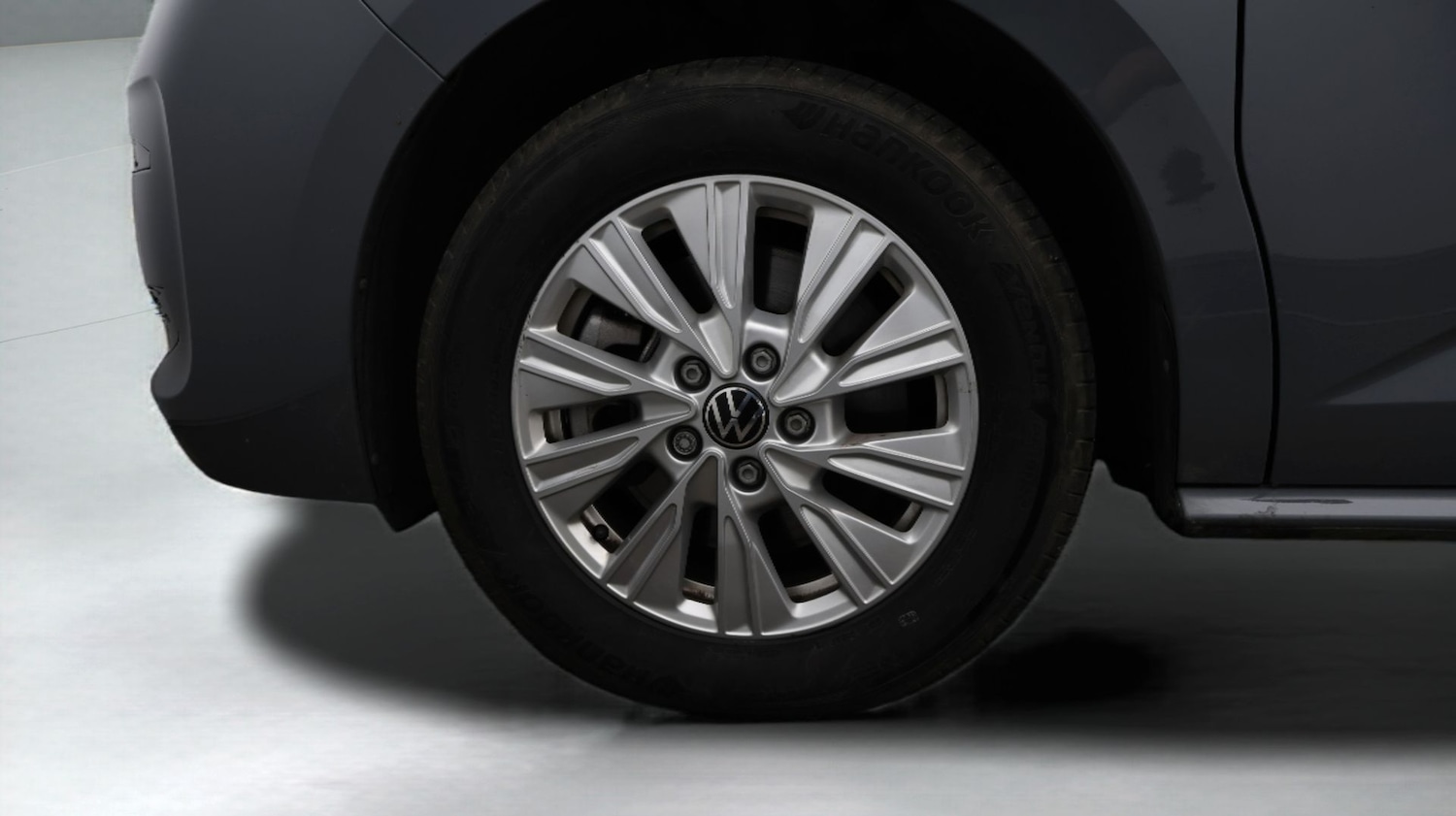 Used Volkswagen Multivan 2023 for sale - 77270838: Photo 18