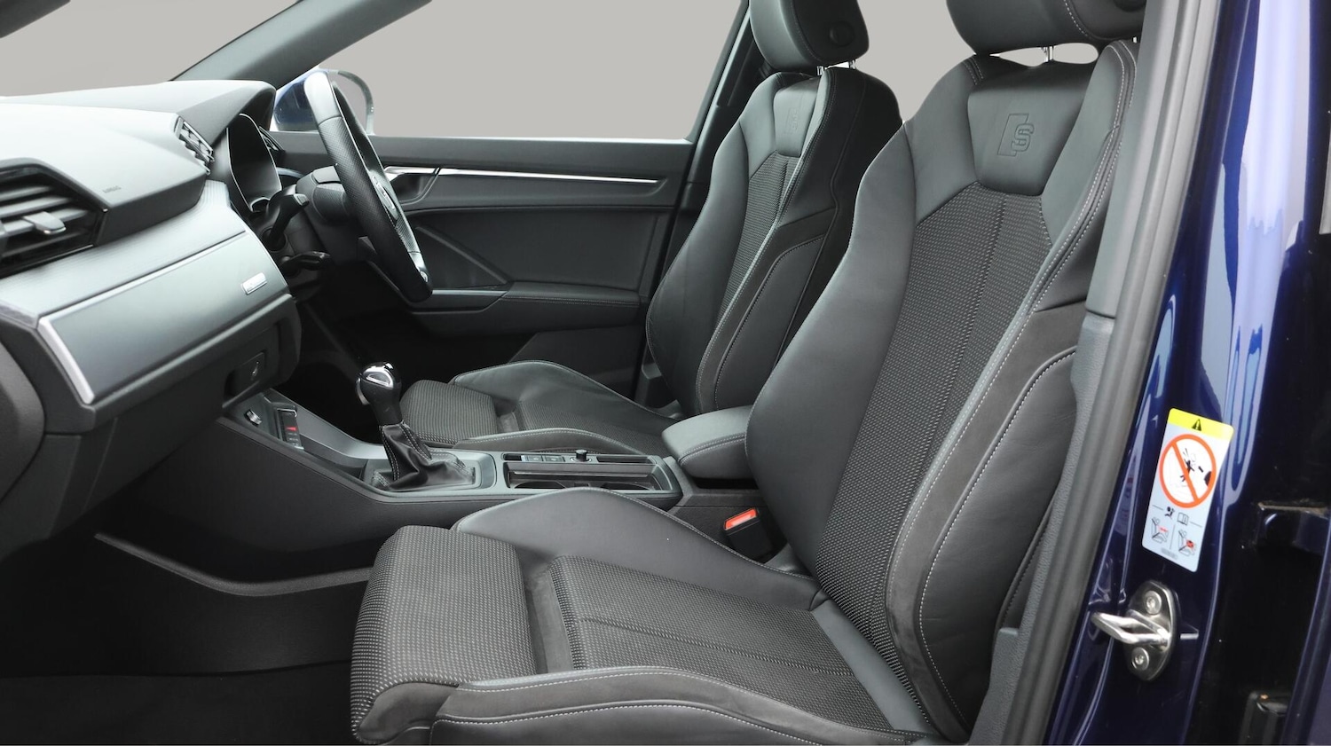 Used Audi Q3 2021 for sale - 76151607: Photo 15
