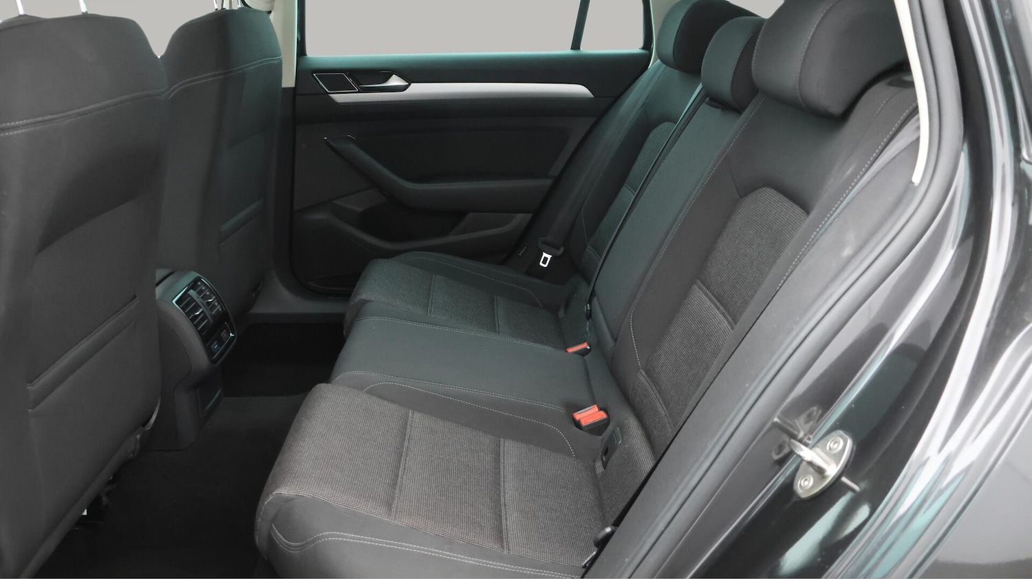 Used Volkswagen Passat 2019 for sale - 75990067: Photo 17