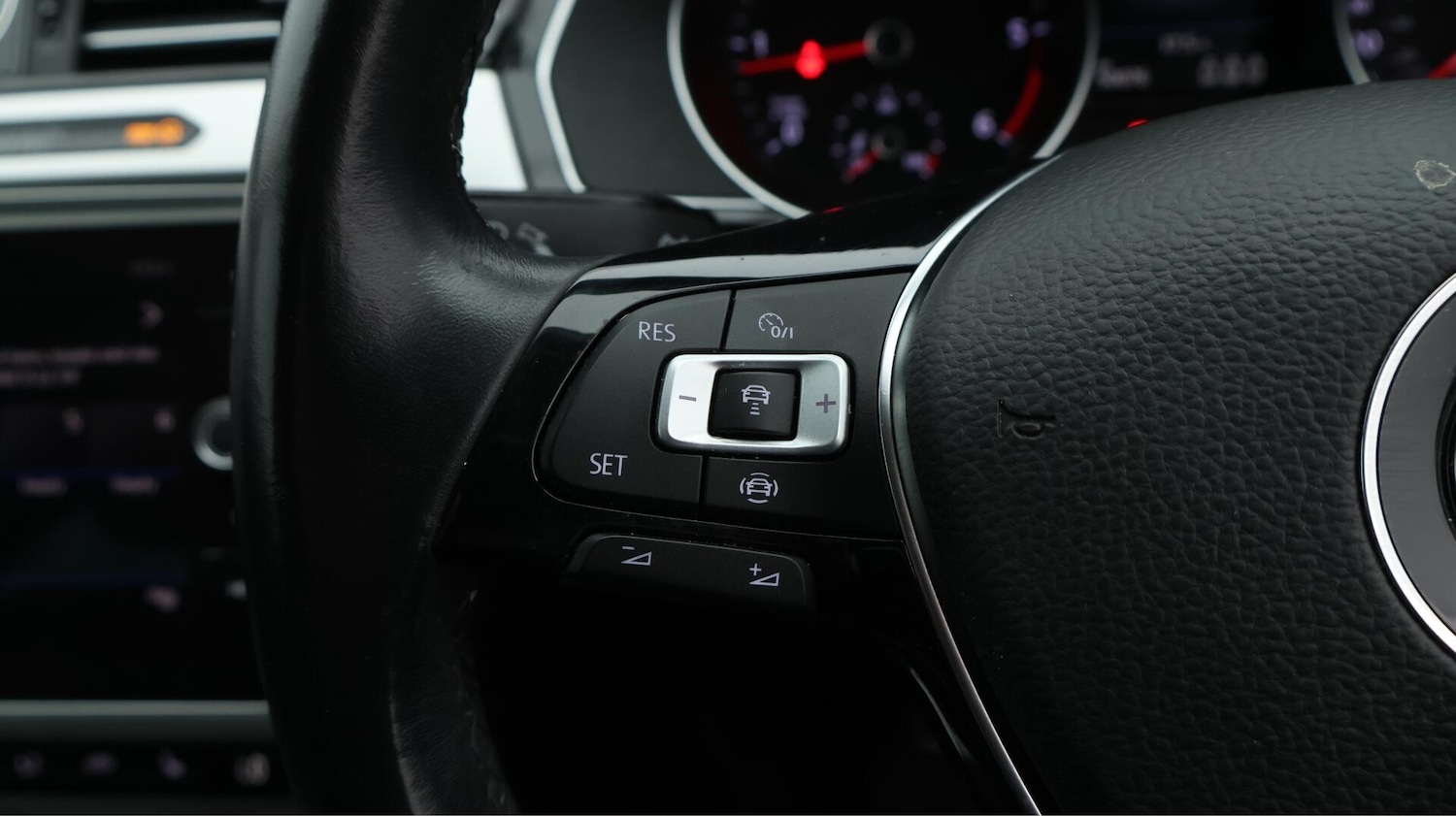 Used Volkswagen Passat 2019 for sale - 75990067: Photo 23