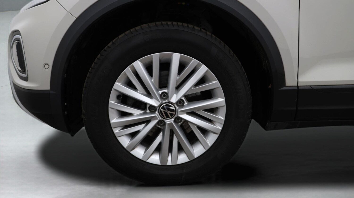 Used Volkswagen T-Roc 2023 for sale - 77579479: Photo 18