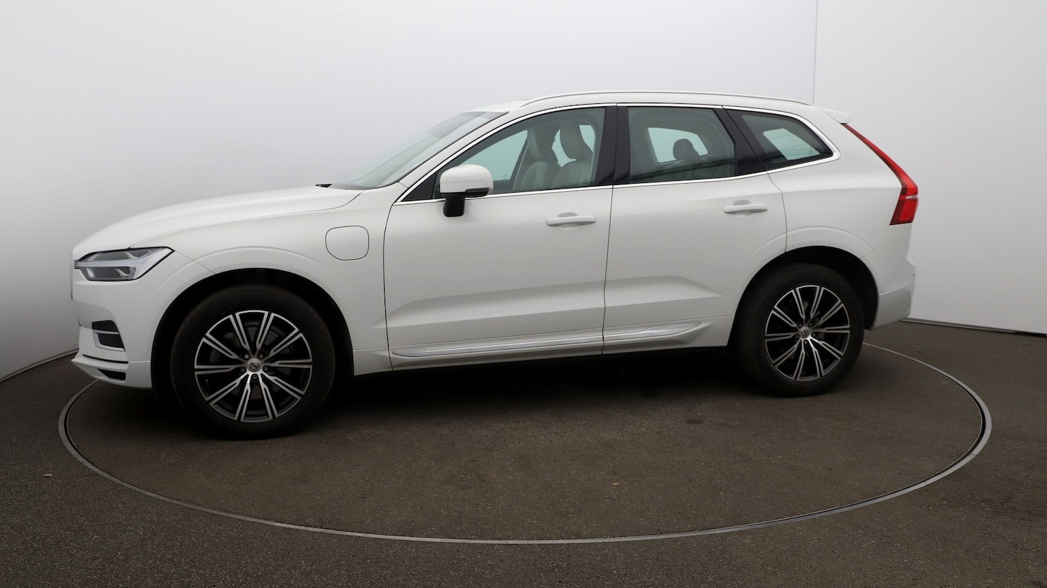 Used Volvo XC60 2020 for sale - 76811395: Photo 60