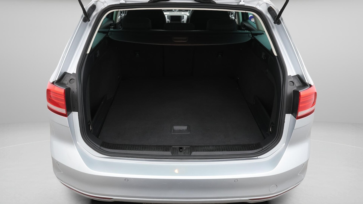 Used Volkswagen Passat 2017 for sale - 76099344: Photo 18