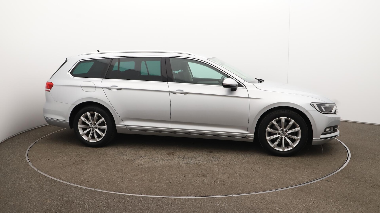 Used Volkswagen Passat 2017 for sale - 76099344: Photo 48