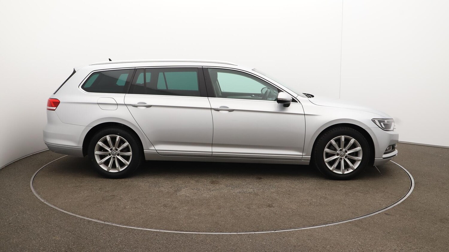 Used Volkswagen Passat 2017 for sale - 76099344: Photo 49