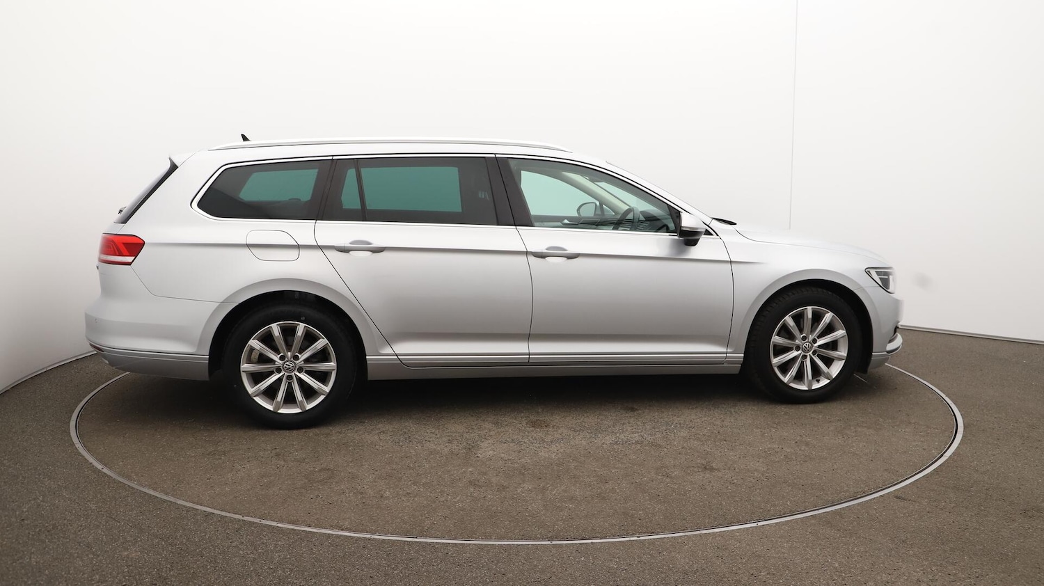 Used Volkswagen Passat 2017 for sale - 76099344: Photo 50