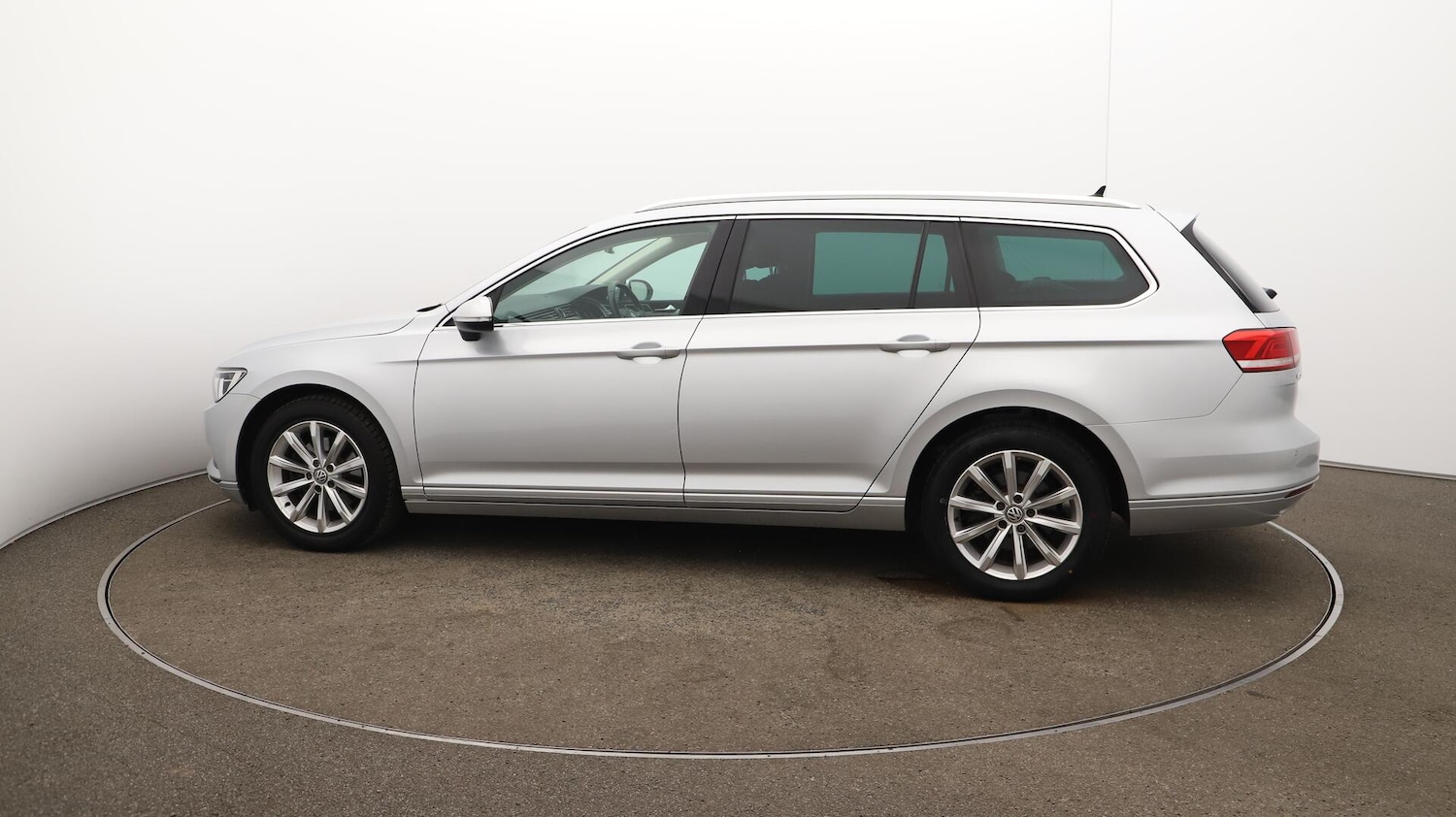 Used Volkswagen Passat 2017 for sale - 76099344: Photo 58