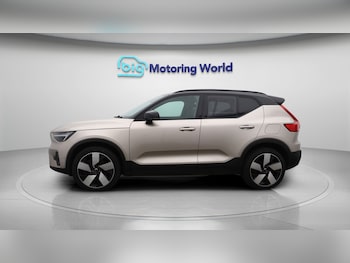 Used Volvo XC40 2023 for sale - 77519695: Photo