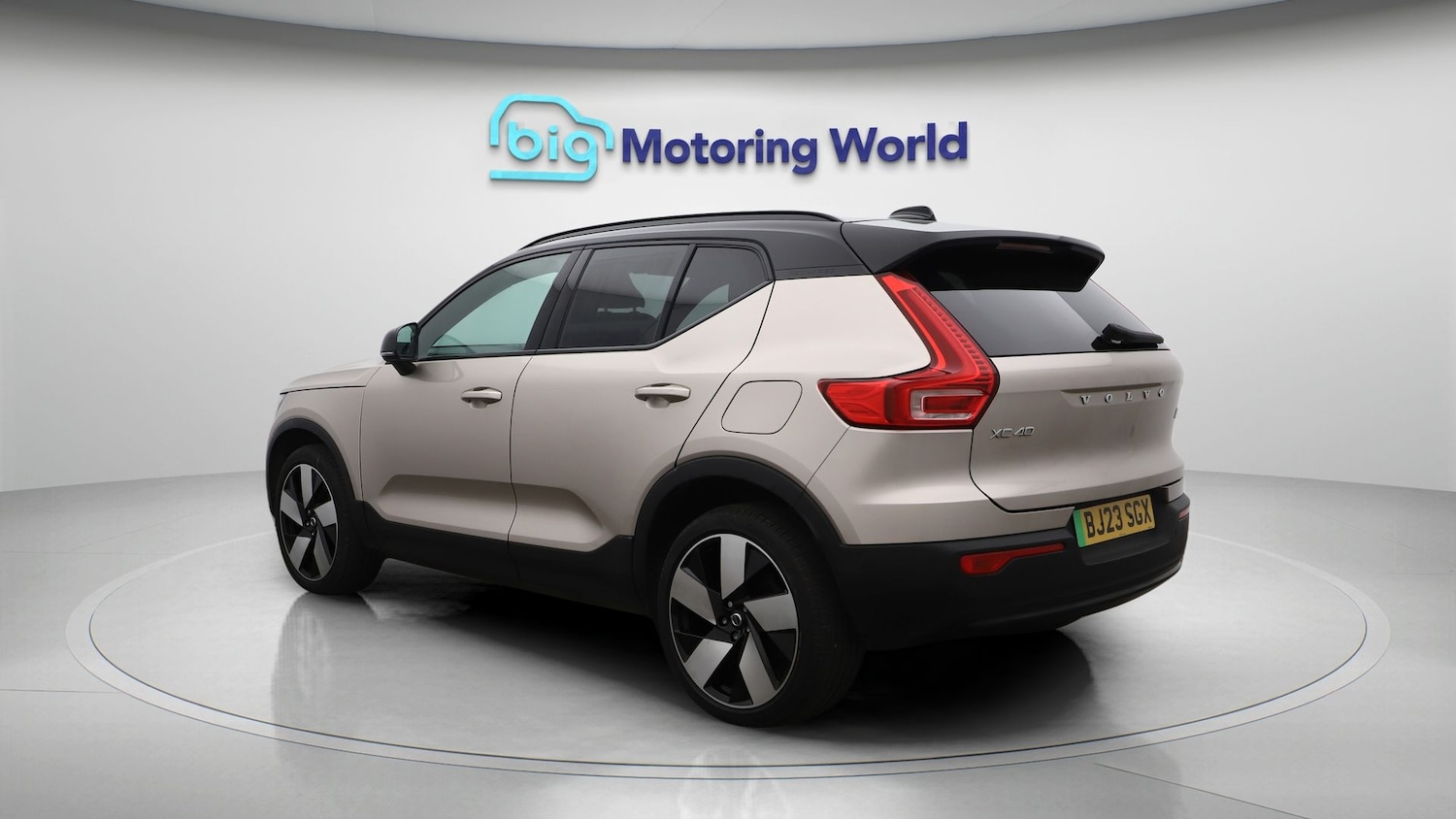 Used Volvo XC40 2023 for sale - 77519695: Photo 5